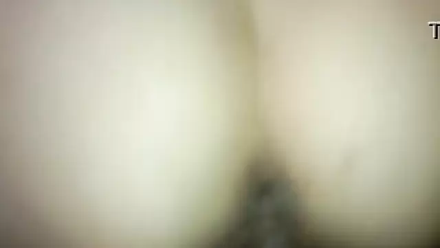 Desi Tamil, traşlı amıyla sertçe sikişiyor.